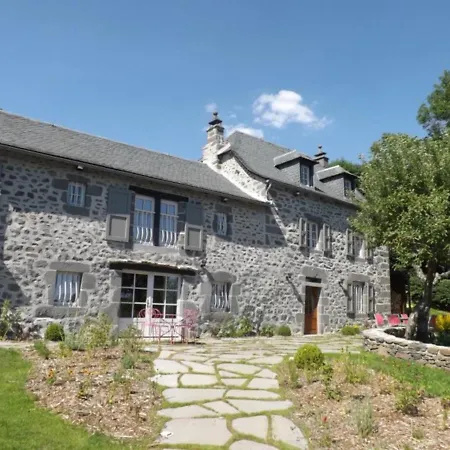 Holiday home Maison De Caractere 5 Ch, Spa, Jardin, 8 Pers, Saint-flour - Fr-1-742-279